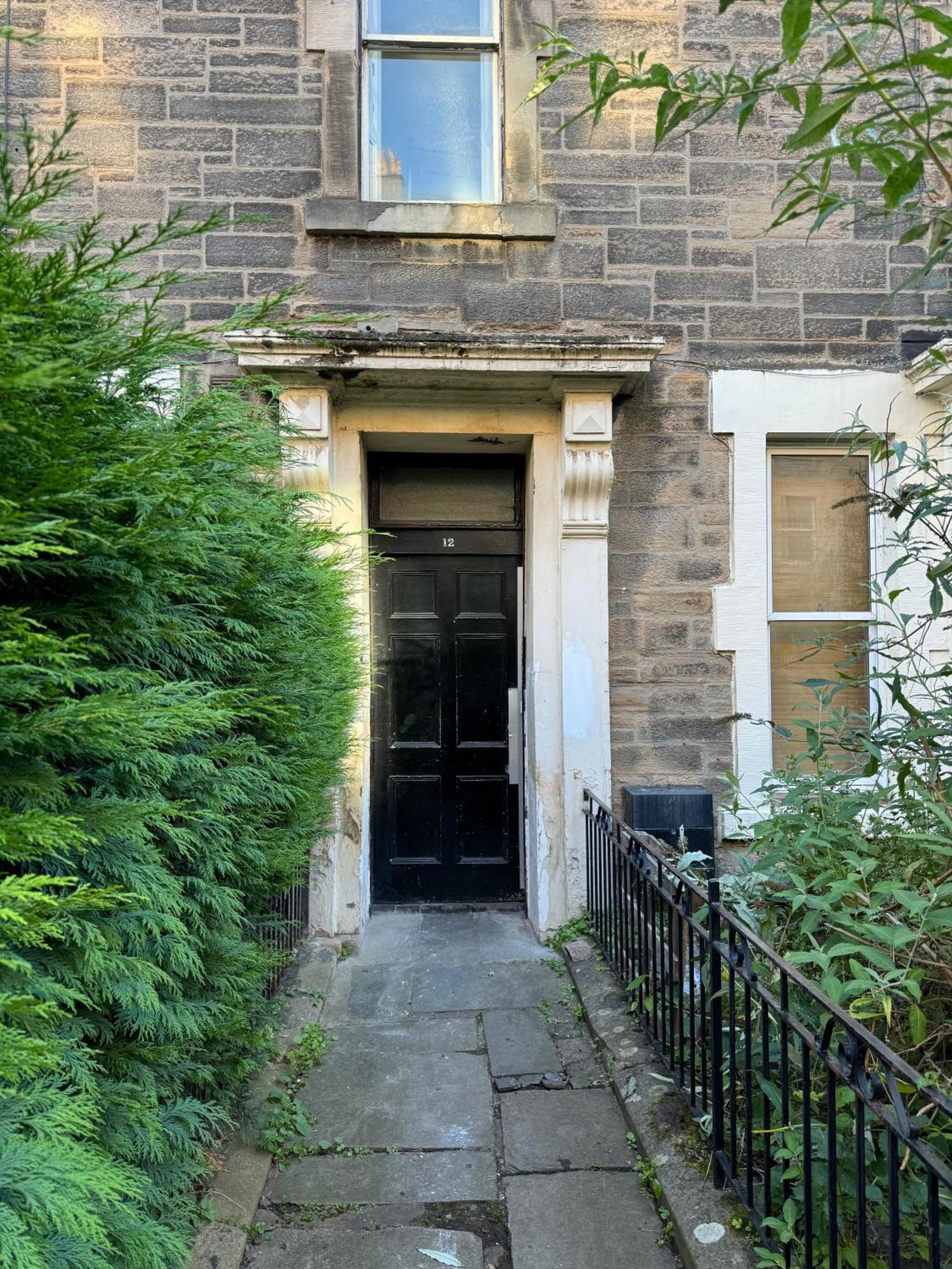 Central Room In Historic Tenement Shared Apartment Near Old Town Edinburgh Exterior photo